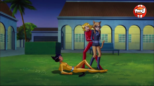 Totally Spies - Episode 132 Une vie de chat