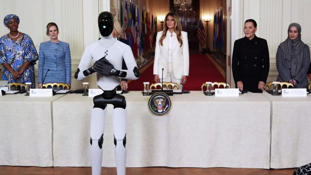 GAY.I. AT THE WHITE HOUSE! MELANIA TRUMP WANTS DEMONIC A.I. ROBOTS TO START GROOMING YOUR CHILDREN!