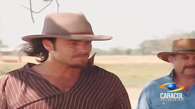 La Saga Negocio de Familia (2004) - Combate a Machete y Pelea - Felipe Ruiz vs Tito Manrique - Caracol TV (2005)