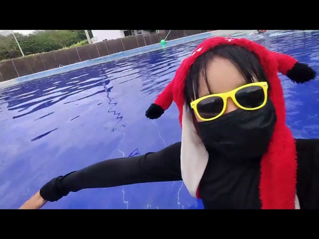 KamTape - La piscina SantiTons