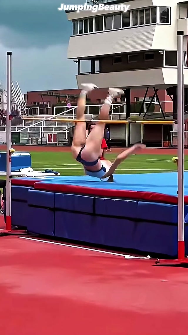 ADELA CAN JUMP OVER ANYTHING🔥👟🇨🇿 - Adela Hanakova #trackandfield - JumpingBeauty