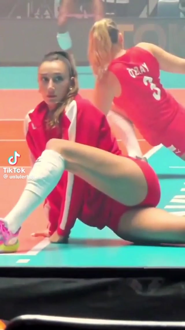 +18 Voleyball Girls 🥰