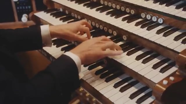 York Minster's Grand Organ – Toccata (Symphony for Organ No 5)