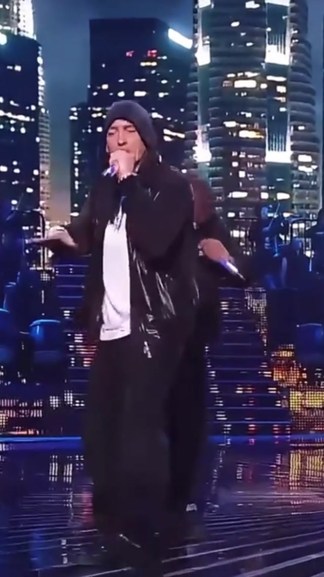Real rap hits different when Eminem speaks. 🎧