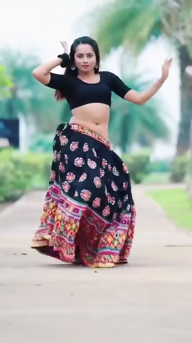 Kitna Pagal Dil Hai Song Dance