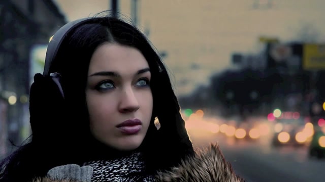 Freestylers ft. Belle Humble - Cracks {Flux Pavillion Remix}