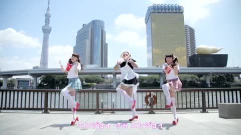 LADYBABY 'ニッポン饅頭 - Nippon manju 'Music Clip