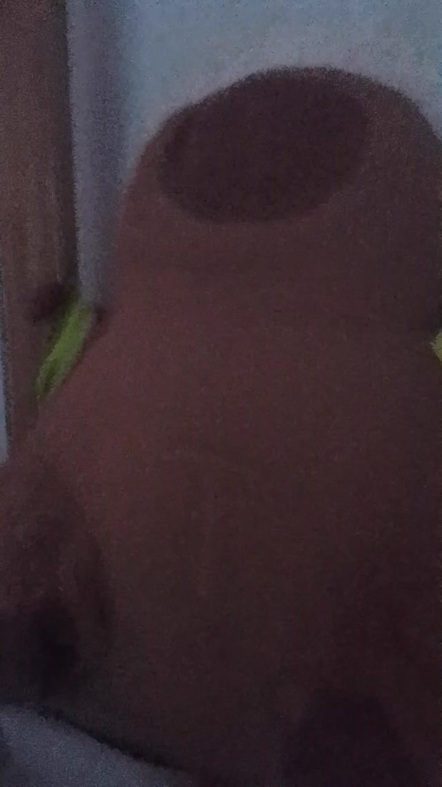 Mostrando mi peluche mas grande que tengo