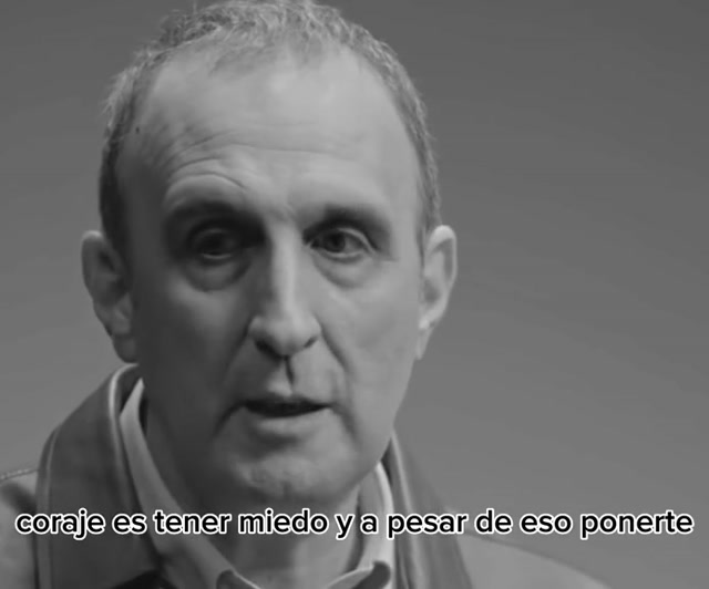 El coraje comienza cuando el miedo sigue ahí.