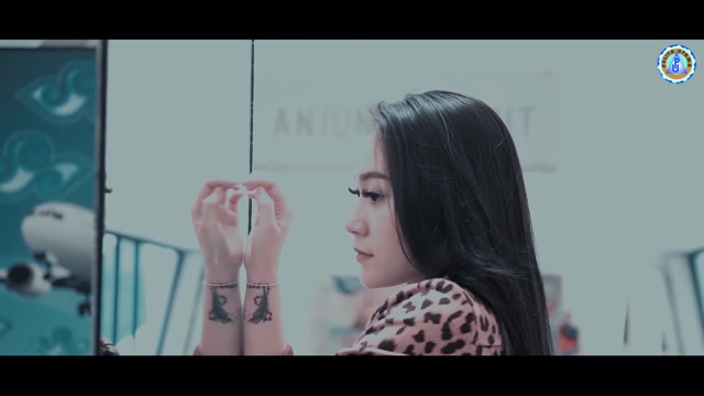 Vita Alvia - Hati Siapa Tak Luka