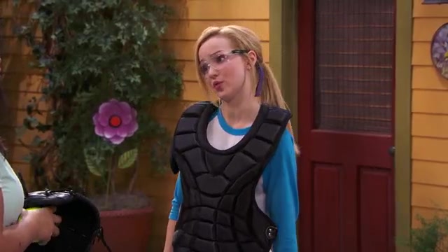 Liv_y_Maddie_1x14_Lat.mkv
