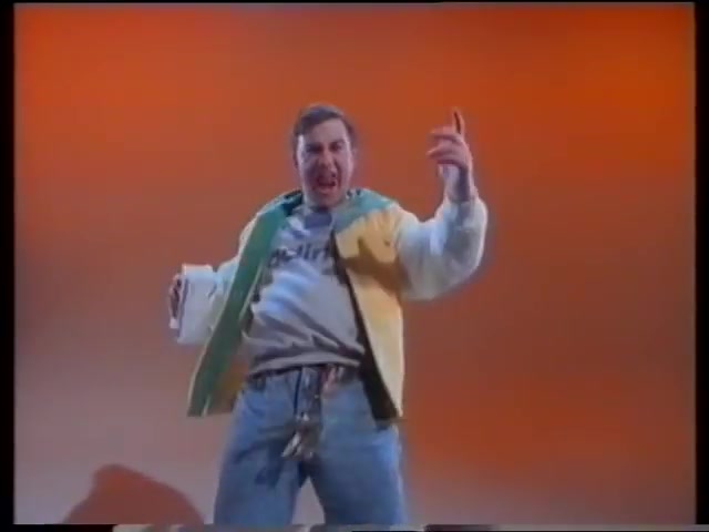 Harry Enfield - Loadsamoney (Doin' Up the House) ULeDlxa3gyc