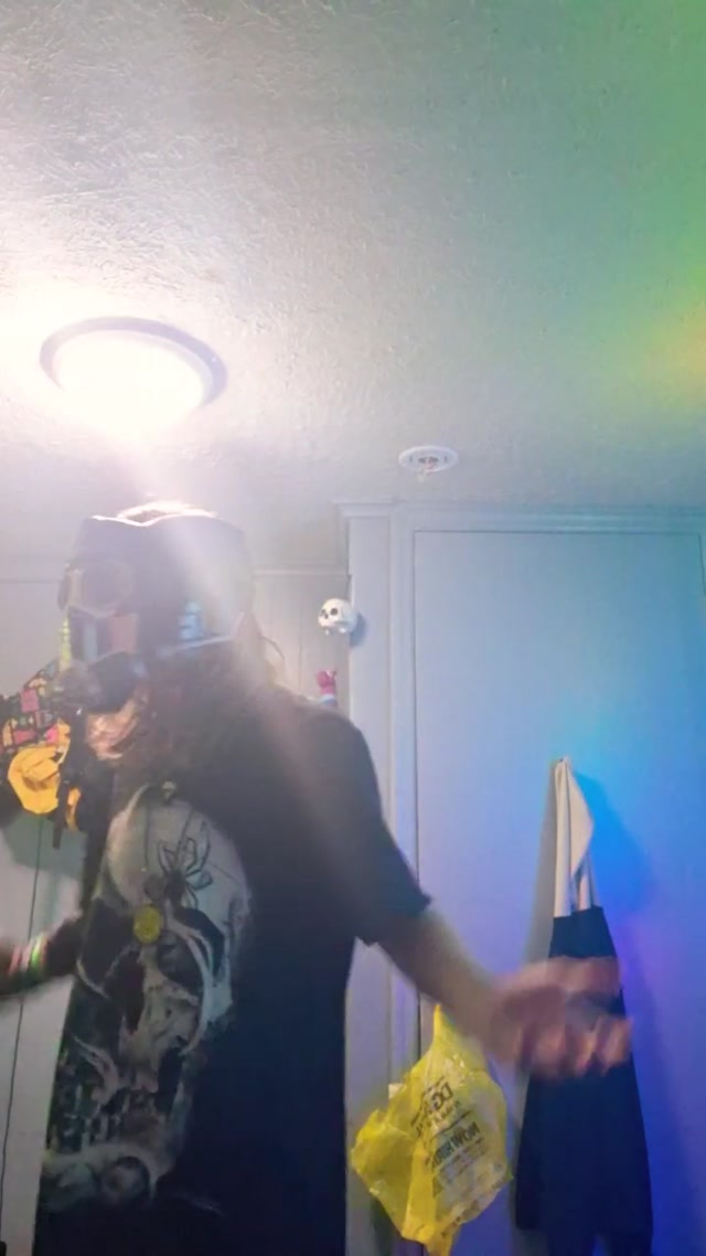 motherfucker he killed him self!!!!!!! #fnaf #funny #metalhead #hekilledhomself #metalcommunity