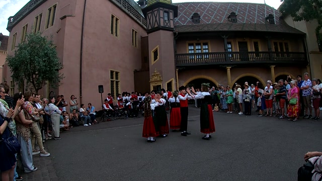 Colmar - Danses traditionnelles d'Alsace