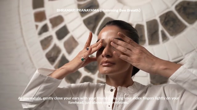 Bhramari Pranayama – Humming Bee Breath for Vata Balancing, Anxiety Relief & Deep Relaxation