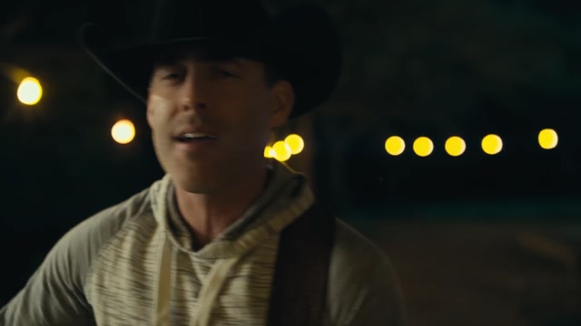 Aaron Watson - Run Wild Horses (Official Music Video) eqslj-oAGIA