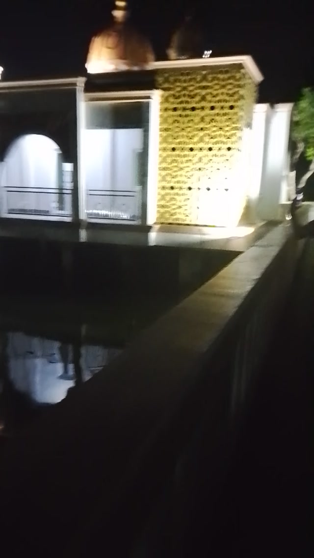 Masjid di atas air
