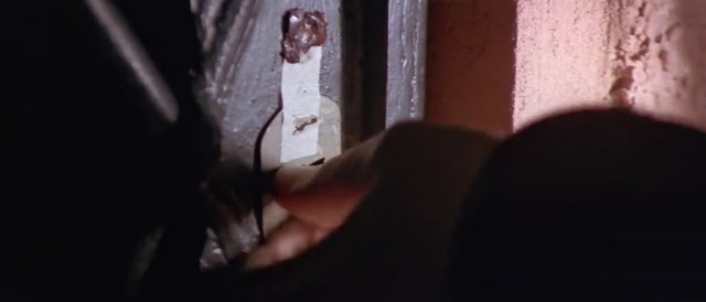 2 La policia acusa el servicio secreto  ejecuta 1975
