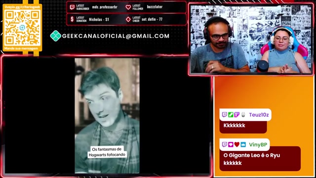 React short de fantasmas fofoqueiros