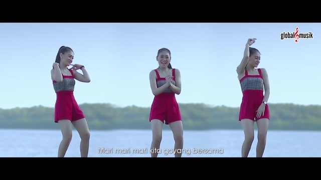 Vita Alvia - Bunga