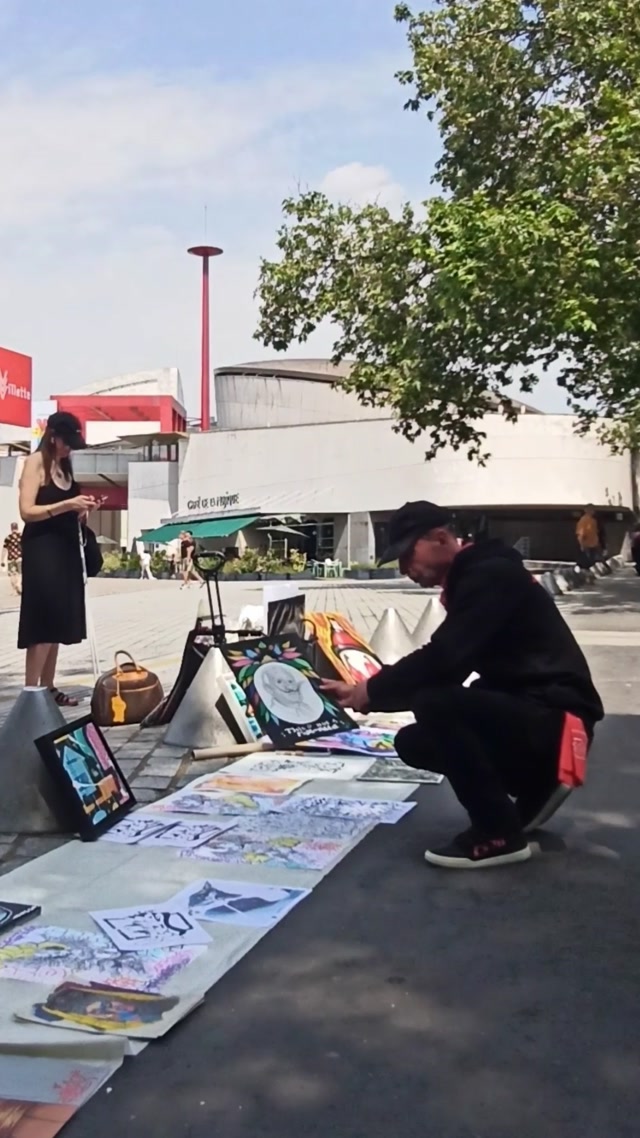 🎨 Street-Art : Mission bénévolat avec @expo.sauvage / Suprême NTM « Laisse pas traîner ton fils »