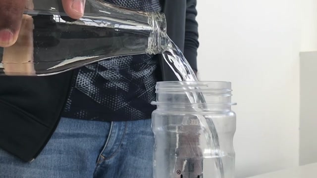 Protyze Clear Drink Preparation _ Best Clear Whey Protein In India