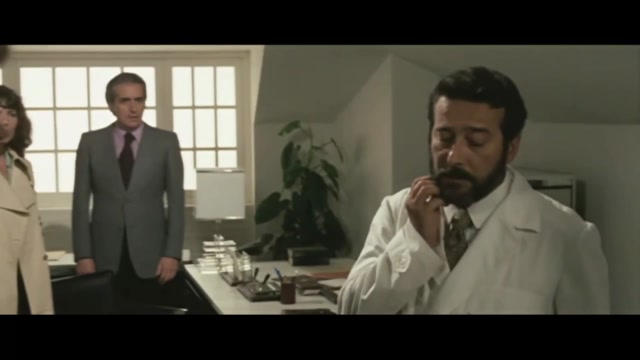 1 el asesino esta al telefono