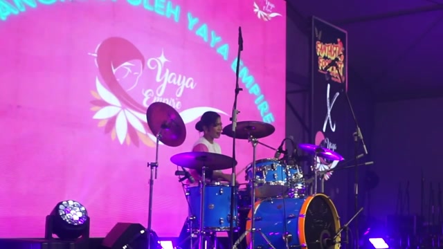 Malamku Bermimpi - Amira Syahira  (cover)
