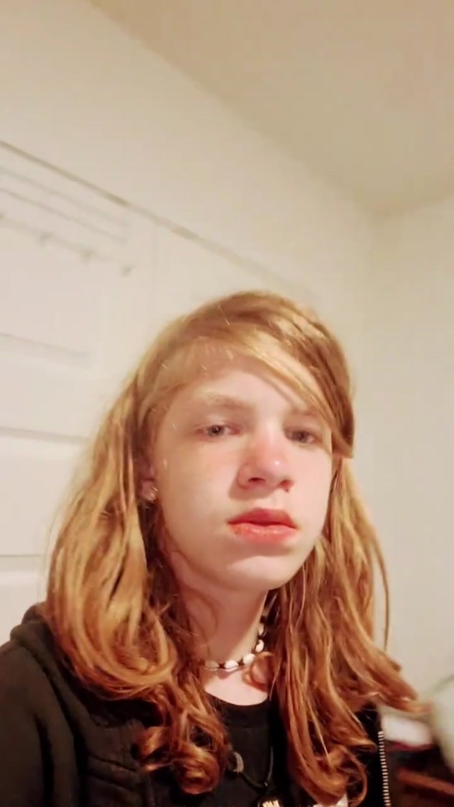 I'm feelin lonely🙁🥺 #suicidal 