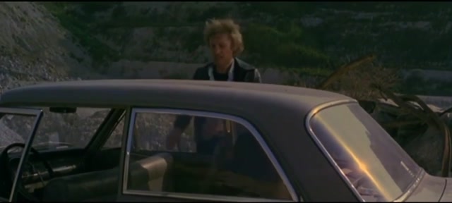 1 La loba con la ametralladora-1977