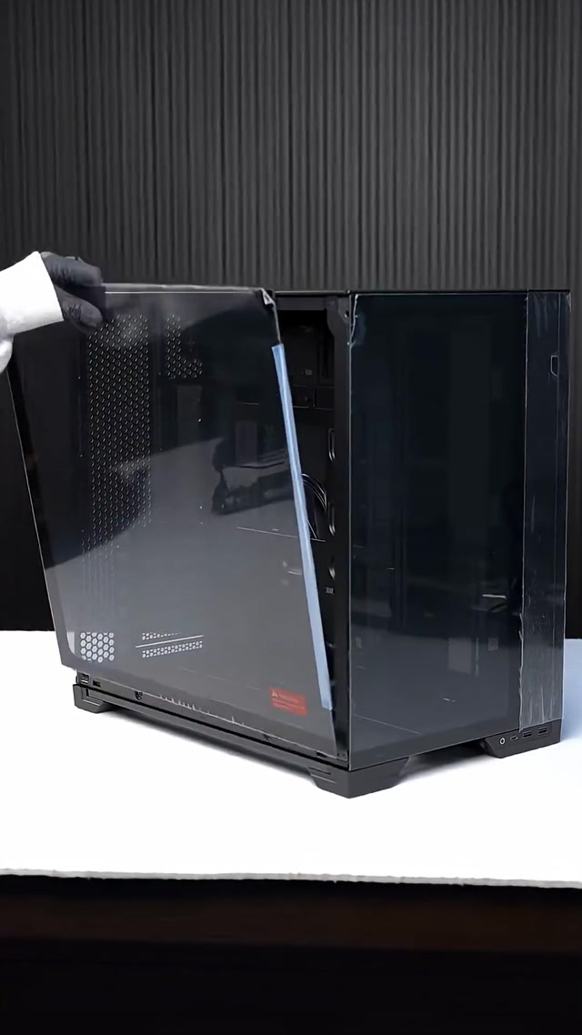 The Gaming PCs_☠️R9 9950X3D & RTX 5070Ti Powerhouse!🤴